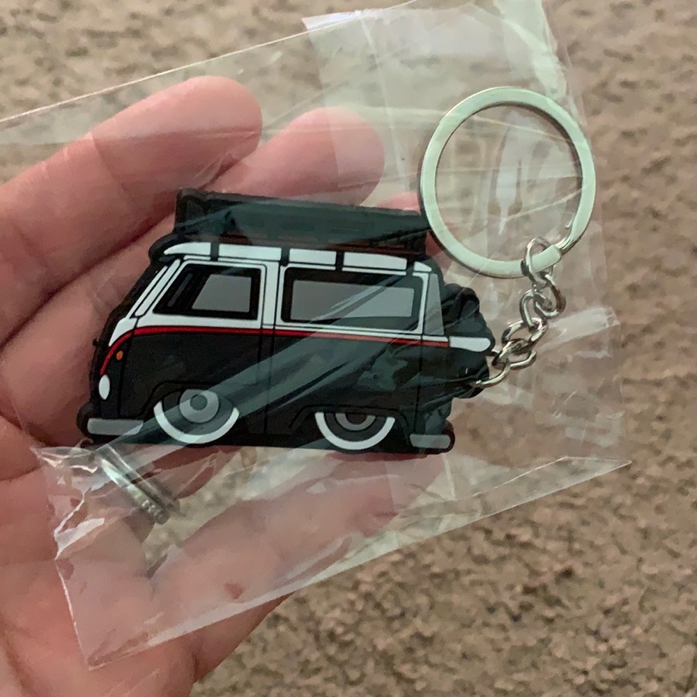 Minivan Keyring - image 1